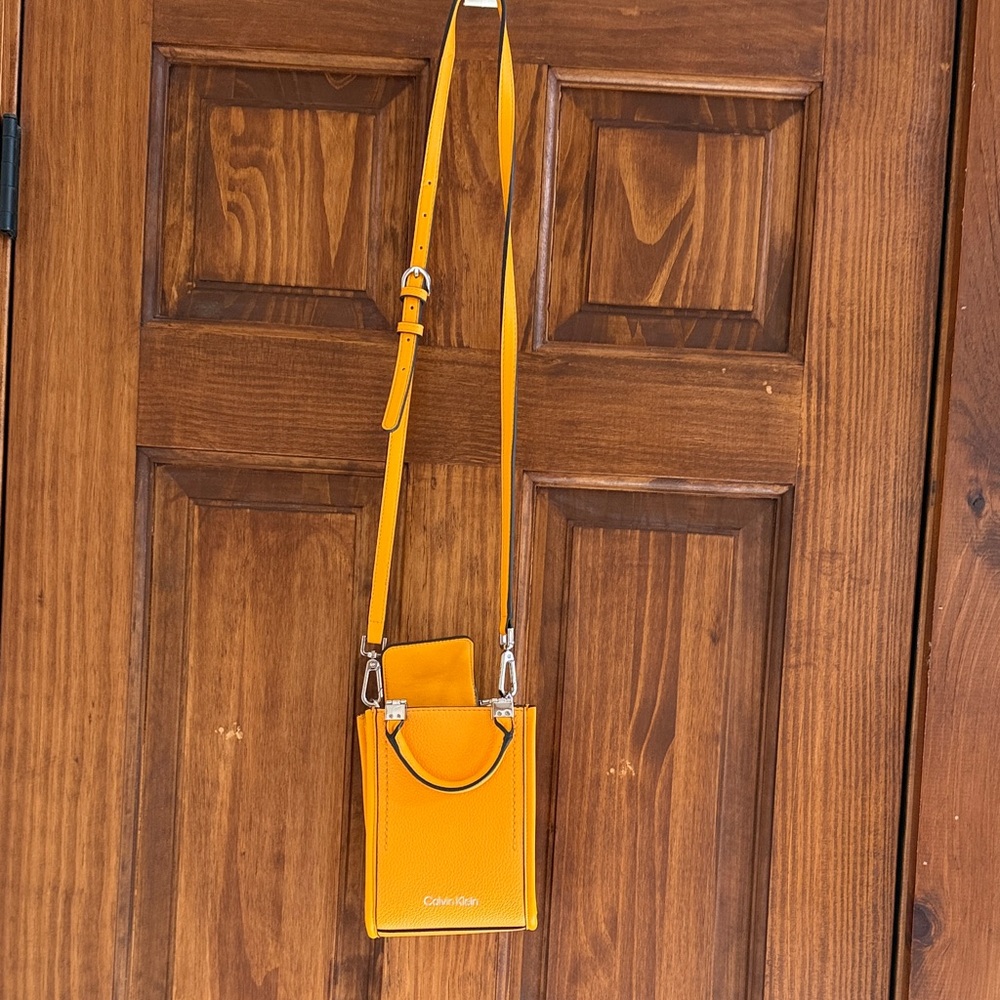 Calvin Klein Bright Yellow Pebbled Crossbody Mini Bag - Picture 3 of 3